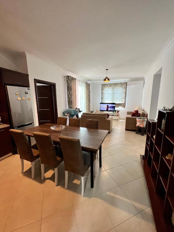 Sunshine Apartment Sarandë Eksteriør billede